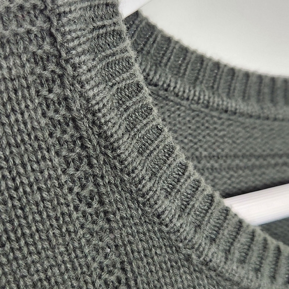 IZOD Men's Cotton Green Crew-Neck Pullover Long Sleeve Crest Logo Sweater L - Picture 3 of 8